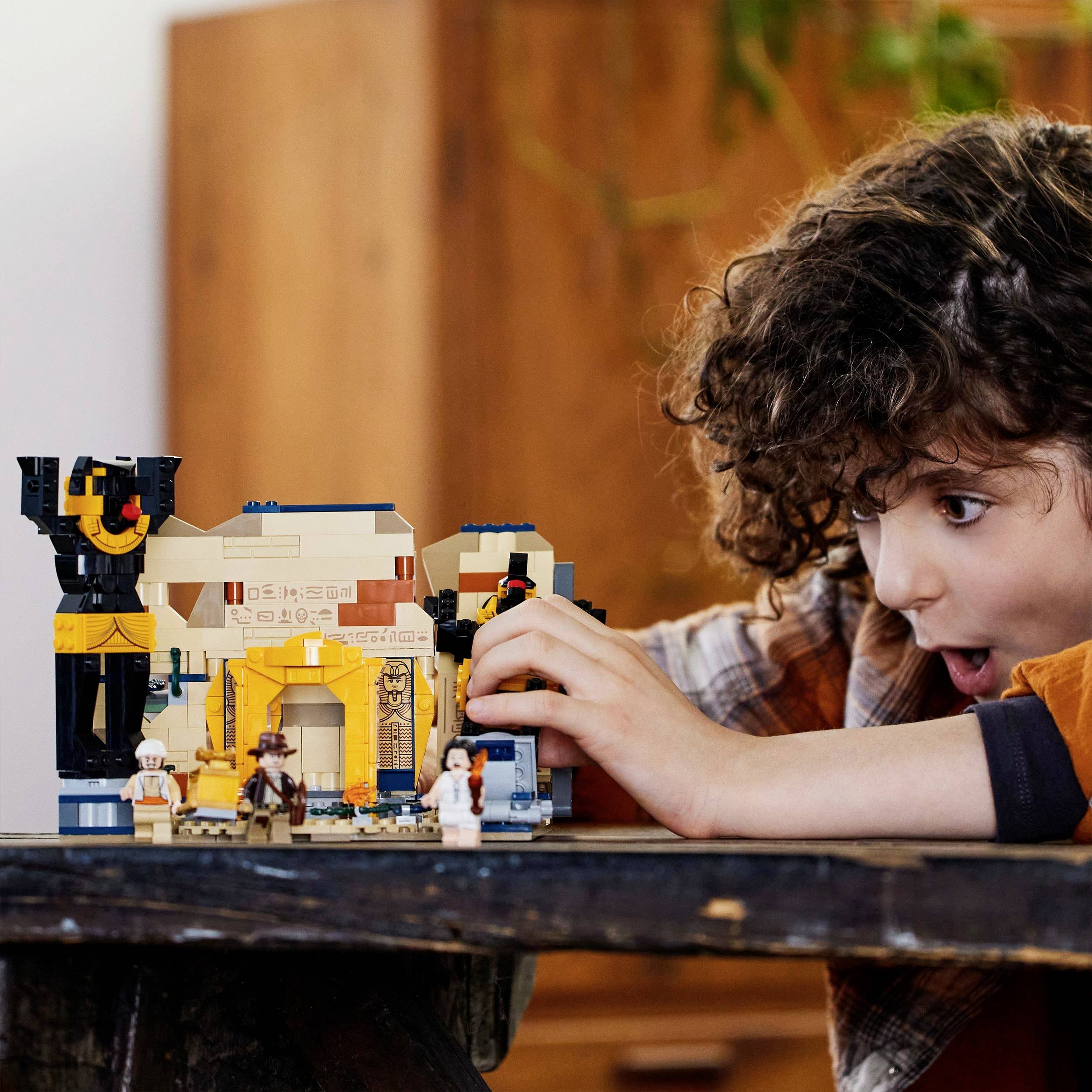 LEGO Indiana Jones Escape from the Lost Tomb (77013)-3
