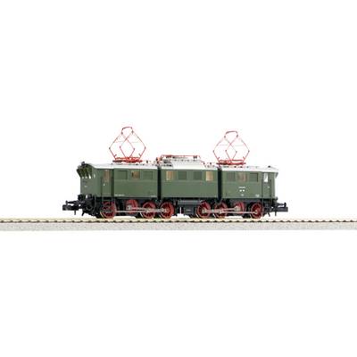 Ein grünes Modell einer historischen Elektrolokomotive mit zwei Stromabnehmern und roten Rädern auf einem Gleis.
