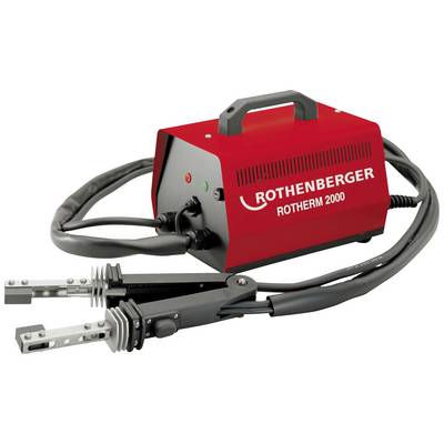 Ein rotes Schweißgerät, Modell 'Rothenberger ROTHERM 2000', mit zwei Kabeln und einem Griff, steht bereit zur Verwendung.