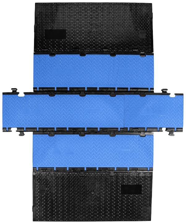 Eine blaue und schwarze modulare Kabelbrücke mit ineinandergreifenden Elementen zur sicheren Führung von Kabeln.