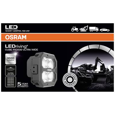 Produktverpackung von OSRAM LEDriving Cube PX3500 Ultra Wide. Zeigt ein LED-Licht mit 3500 Lumen und Anwendungsbild mit Bagger.
