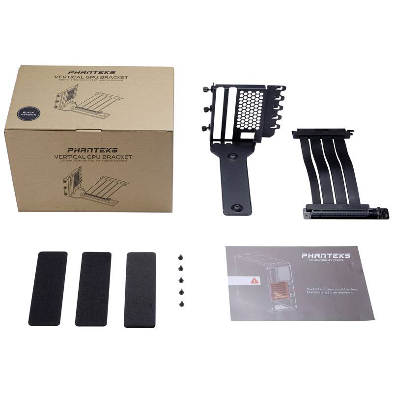 'Phanteks Vertical GPU Bracket'-Set mit Halterung, Verlängerungskabel, Montagezubehör und Anleitung. Verpackung im Hintergrund.