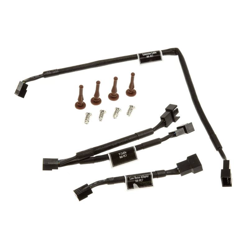 Kabelset für Computer mit drei unterschiedlichen Anschlusskabeln und kleinen Steckverbindern. Ideal für interne Hardwareverbindungen.