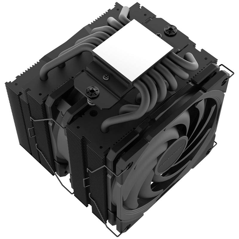 Schwarzer Computer-Kühler mit doppeltem Lüfter und Kühlrippen, geeignet für Gaming-PCs. Er ist von oben in perspektivischer Ansicht gezeigt.