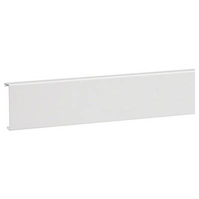 Metallprofil, rechteckig und flach, in weißem Finish. Verwendet für Bau- und Montagezwecke.