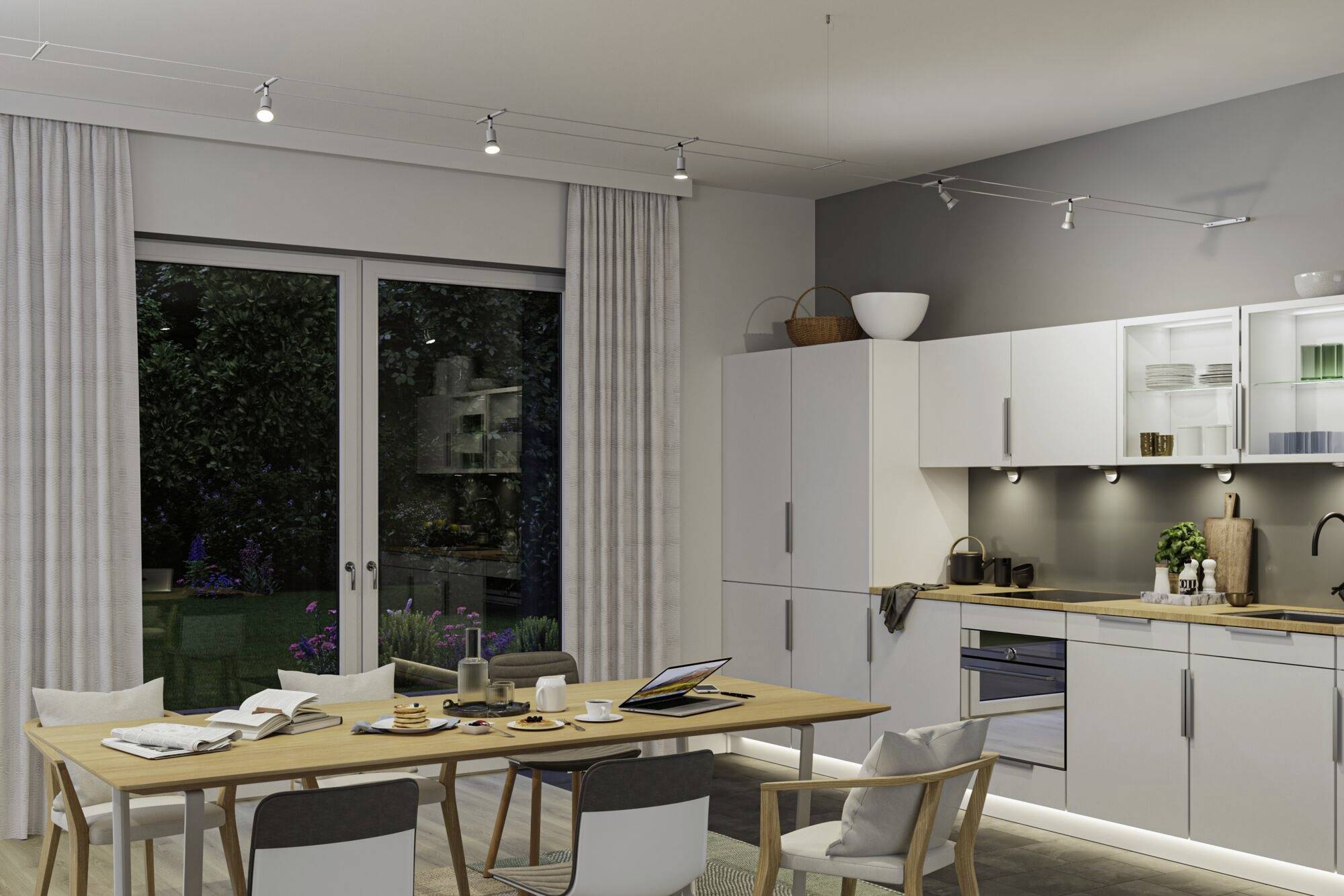 Moderne Küche mit Esstisch, Stühlen und Fensterblick in den Garten. Helle, minimalistische Einrichtung mit eingelassenem Licht.