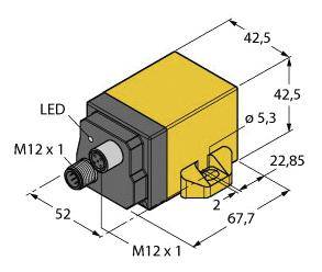 Technische Zeichnung eines rechteckigen Sensors mit LED-Anzeige. Maße: 42,5 mm Höhe, 52 mm Breite, 67,7 mm Tiefe. Anschluss: M12 x 1.