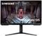 Ein Samsung Odyssey G5 Monitor mit einem Fantasy-Spielbildschirm, der eine leuchtende, rote Kristallstruktur in einem antiken Raum zeigt.