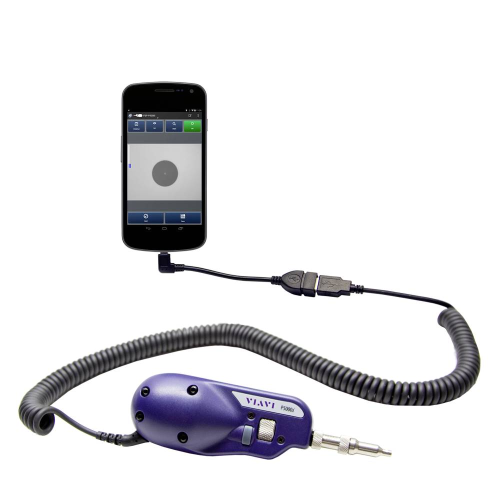 Ein tragbares Inspektionsmikroskop mit spiraligem Kabel, verbunden mit einem Smartphone zur Anzeige von Bildern oder Videos.