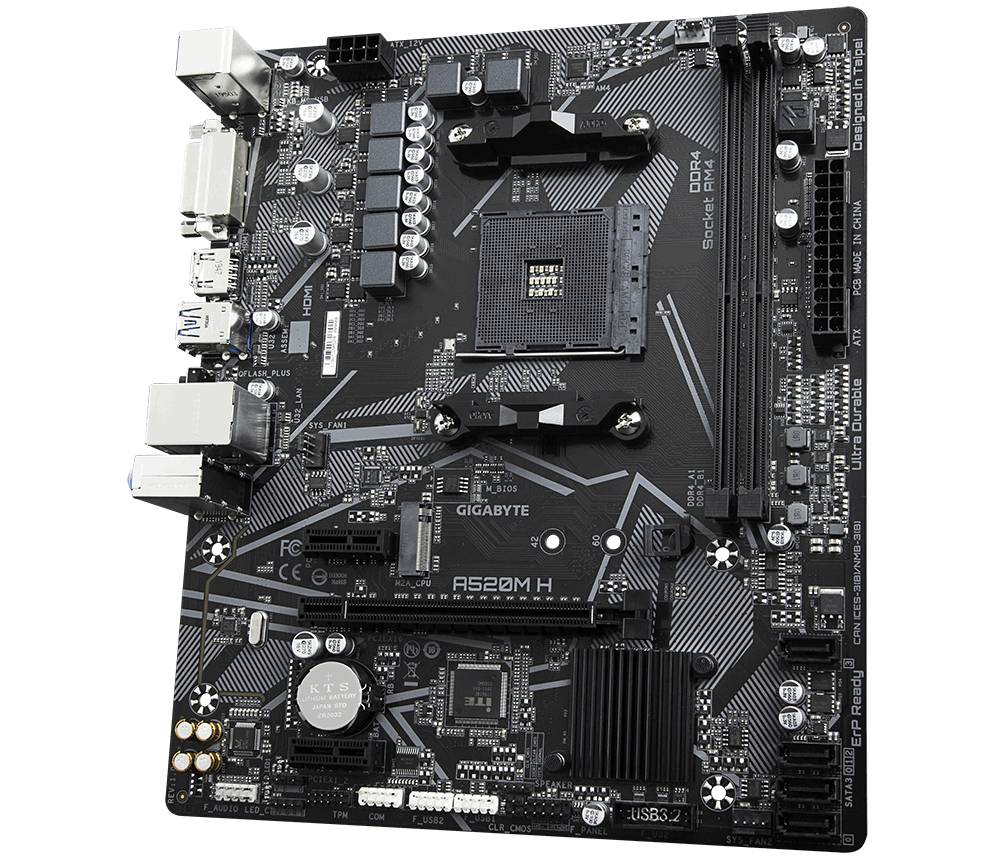 Ein schwarzes Motherboard mit mehreren Anschlüssen und Steckplätzen. Markant ist der Sockel für die CPU in der Mitte. Markenname 'GIGABYTE'.