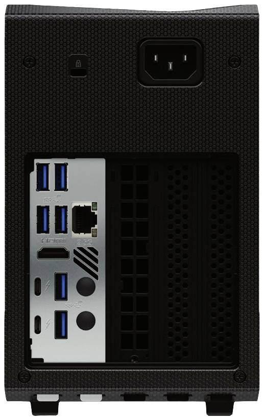 Die Rückseite eines Computergehäuses mit Netzanschluss, mehreren USB- und Ethernetanschlüssen und Lüftungsgitter.