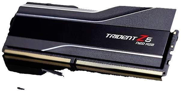 RAM-Modul mit der Aufschrift 'Trident Z5 NEO RGB'. Schwarz mit goldenem Kontaktbereich.