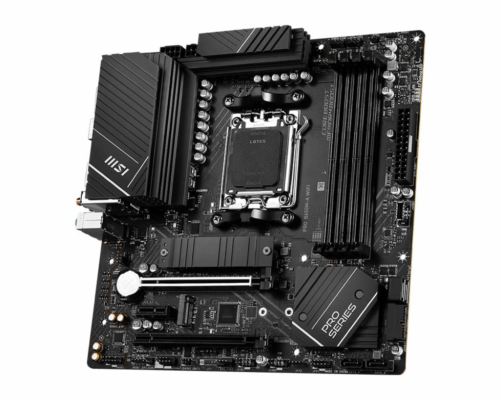 Ein Computer-Motherboard mit mehreren Anschlüssen und Steckplätzen, einschließlich CPU-Sockel in der Mitte, Displaytext 'PRO SERIES'.