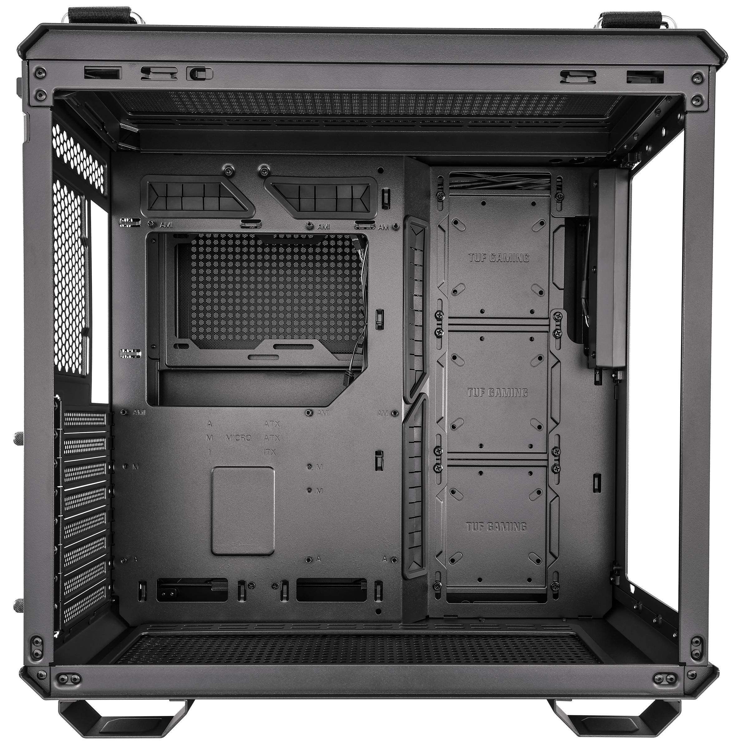 Ein leeres Computergehäuse aus Metall und Kunststoff, mit Belüftungsöffnungen und Halterungen für Komponenten, keine installierte Hardware.