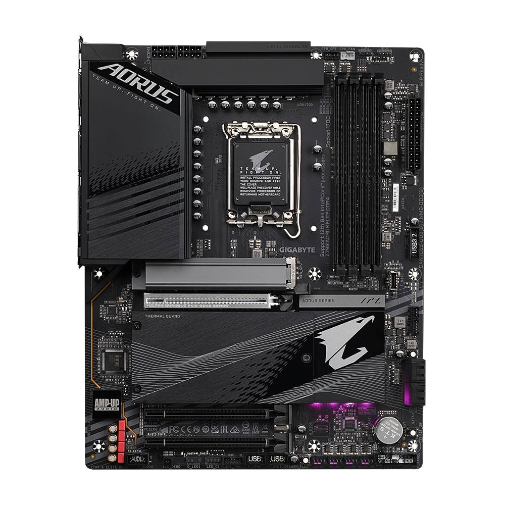 Ein Computer-Mainboard mit mehreren PCIe-Slots, RAM-Steckplätzen und einer CPU-Fassung. Markenname 'AORUS' auf der Gehäuseabdeckung.