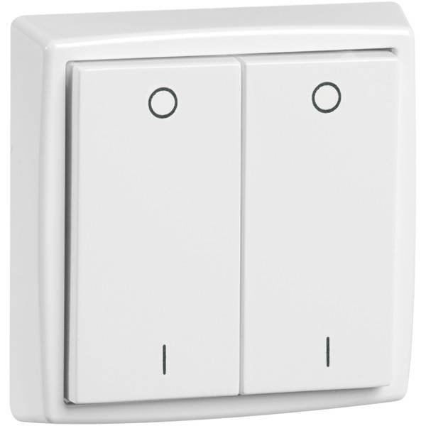Ein doppelter Lichtschalter mit zwei Kippschaltern, in neutralem Weiß. Ideal zur Steuerung von zwei separaten Lichtquellen.