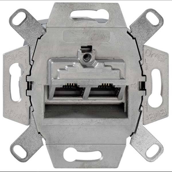 Ein Netzwerkanschluss für die Wandmontage mit zwei RJ45-Ports für Internetverbindungen, umgeben von einem Metallrahmen zur Befestigung.