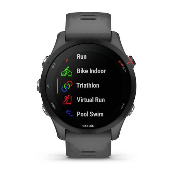 Smartwatch mit Display, das folgende Trainingsmodi anzeigt: 'Run', 'Bike Indoor', 'Triathlon', 'Virtual Run' und 'Pool Swim'.