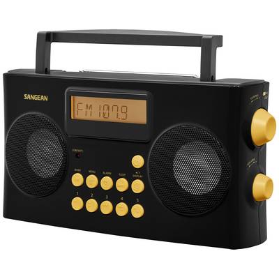 Ein schwarzes tragbares Radio mit gelben Knöpfen und einem Display, das 'FM 107.9' anzeigt. Zwei Lautsprecher sind sichtbar.