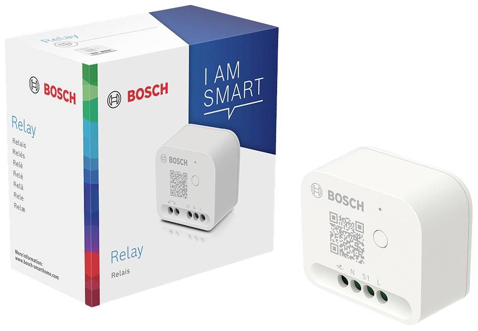 Eine weiße Bosch Relais-Schaltbox neben der dazugehörigen Verpackung mit 'I am Smart'-Slogan.