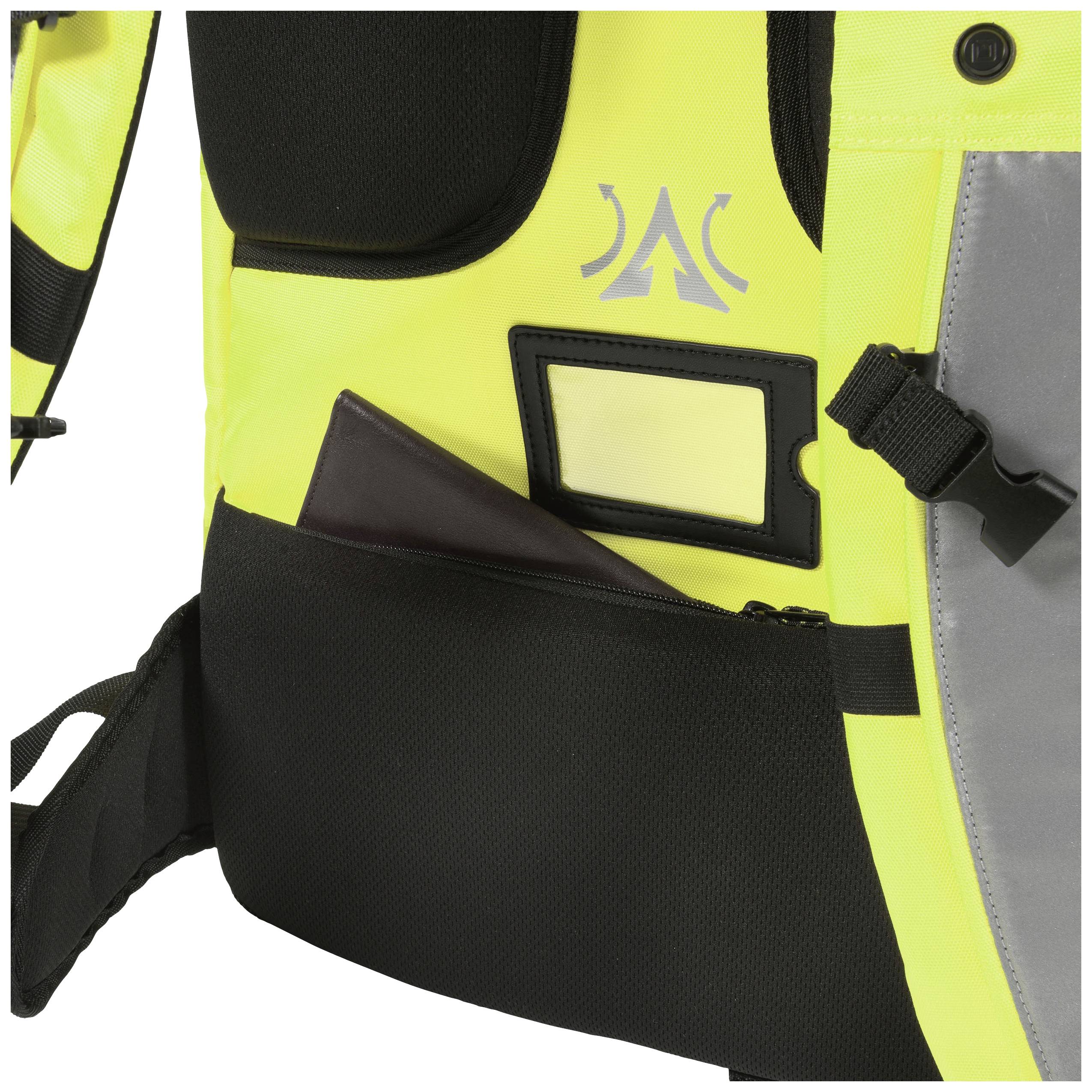 Eine gelbe Sicherheitsweste mit reflektierenden Streifen hat eine Tasche, in der ein dunkelrotes Buch steckt. Eine Schlaufe ist sichtbar.