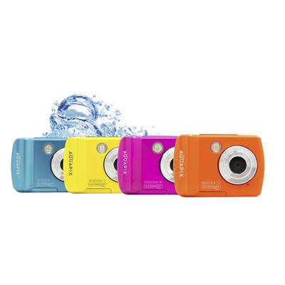 Vier wasserdichte Digitalkameras in Blau, Gelb, Pink und Orange sind nebeneinander platziert. Eine Wasserpfütze spritzt hinter ihnen.