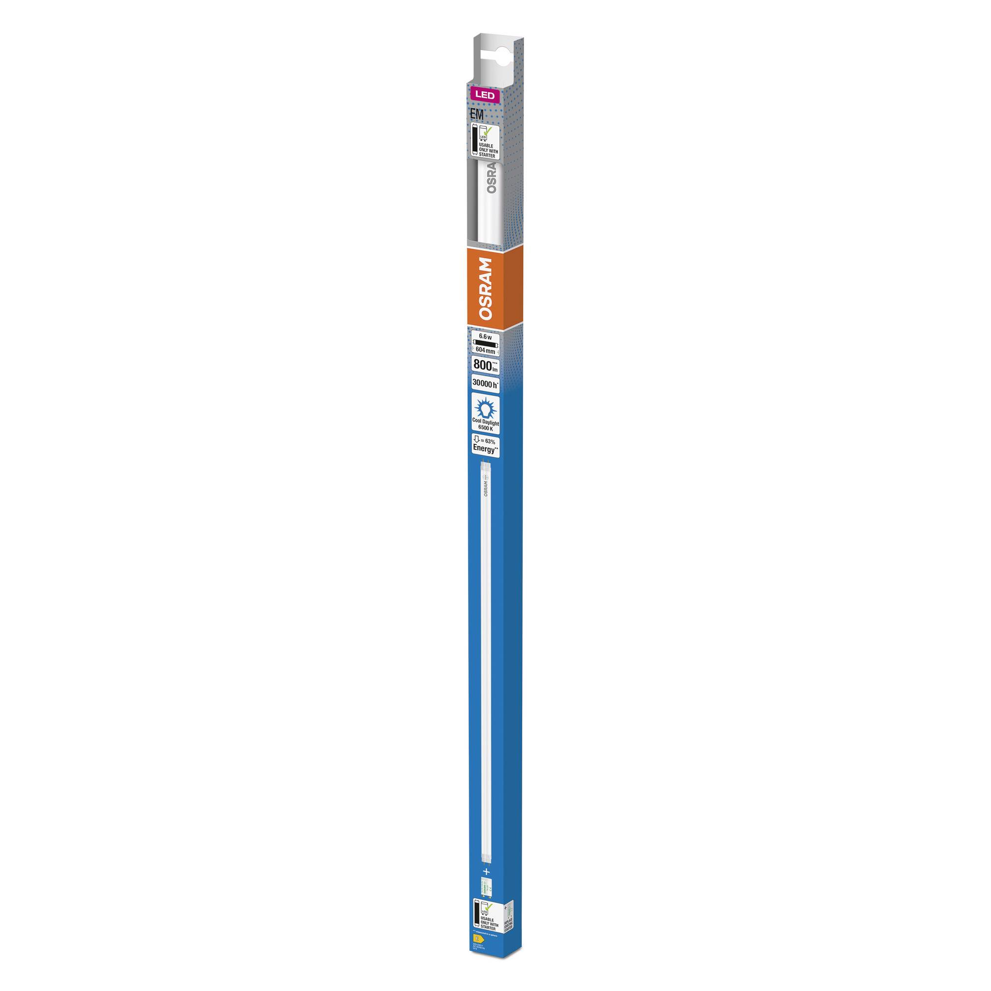 LED-Leuchtstofflampe in blauer Verpackung, Marke Narva. Verpackung zeigt Effizienzsymbole und Produktinformationen.