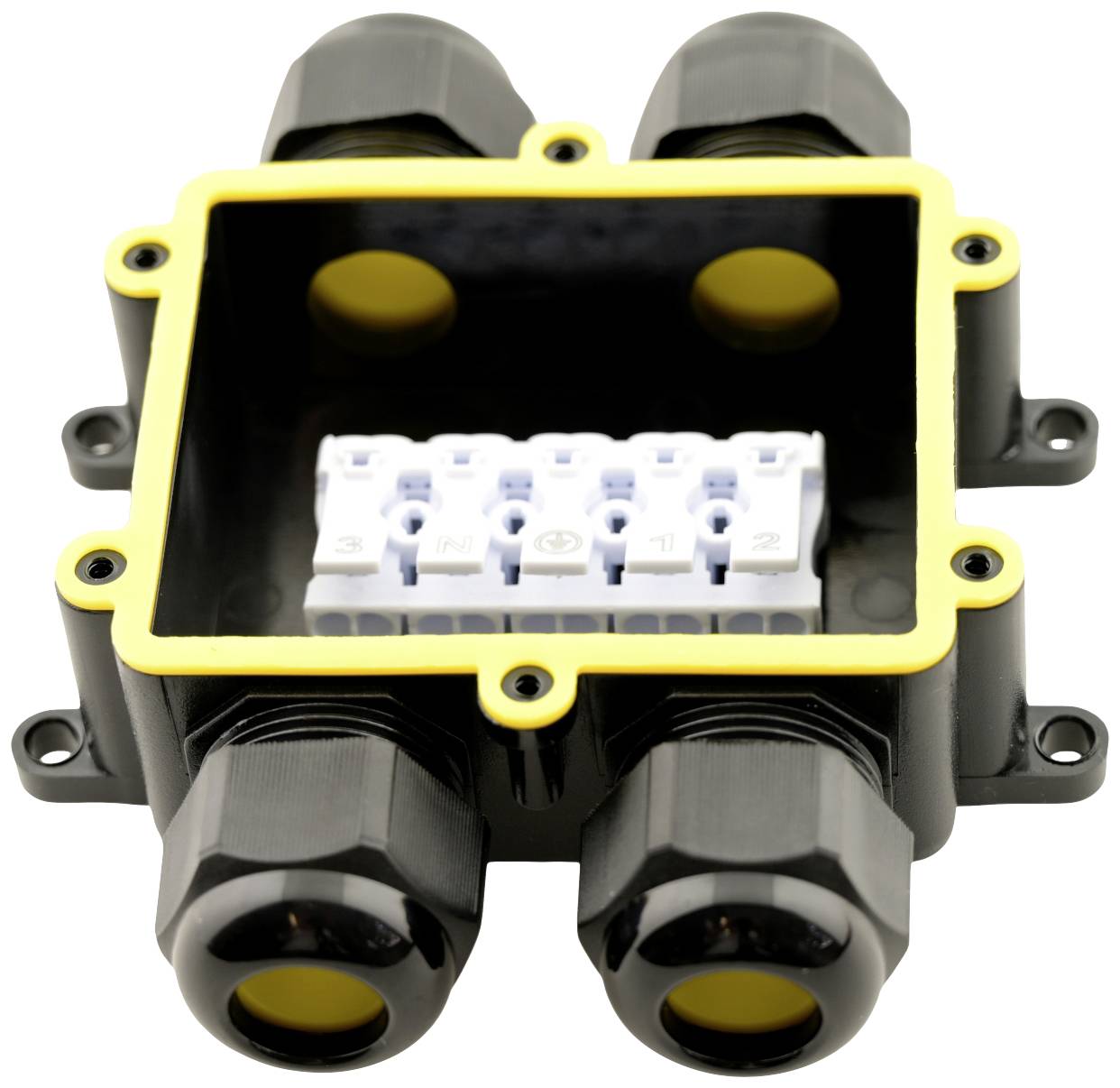 Schwarze Verteilerdose mit gelbem Rand, offen, zeigt innenliegende weiße Anschlussklemmen, bereit für elektrische Verkabelung.