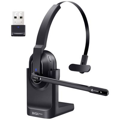 Kabelloses Bluetooth-Headset mit Mikrofon und USB-Dongle, auf einer Ladestation platziert. Ideal für Anrufe und Videokonferenzen.
