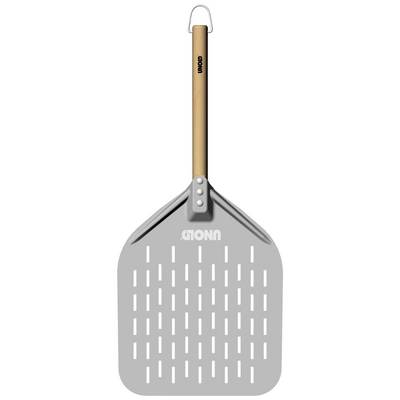 Pizzaheber mit Holzgriff und perforierter Aluminiumfläche, ideal zum Anheben und Transportieren von Pizzen im Ofen.