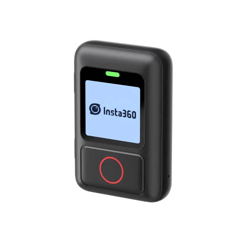Ein kompakter, tragbarer Kamera-Fernauslöser mit einem Bildschirm, der das Logo 'Insta360' anzeigt. Schwarzes Gehäuse mit rotem Knopf.