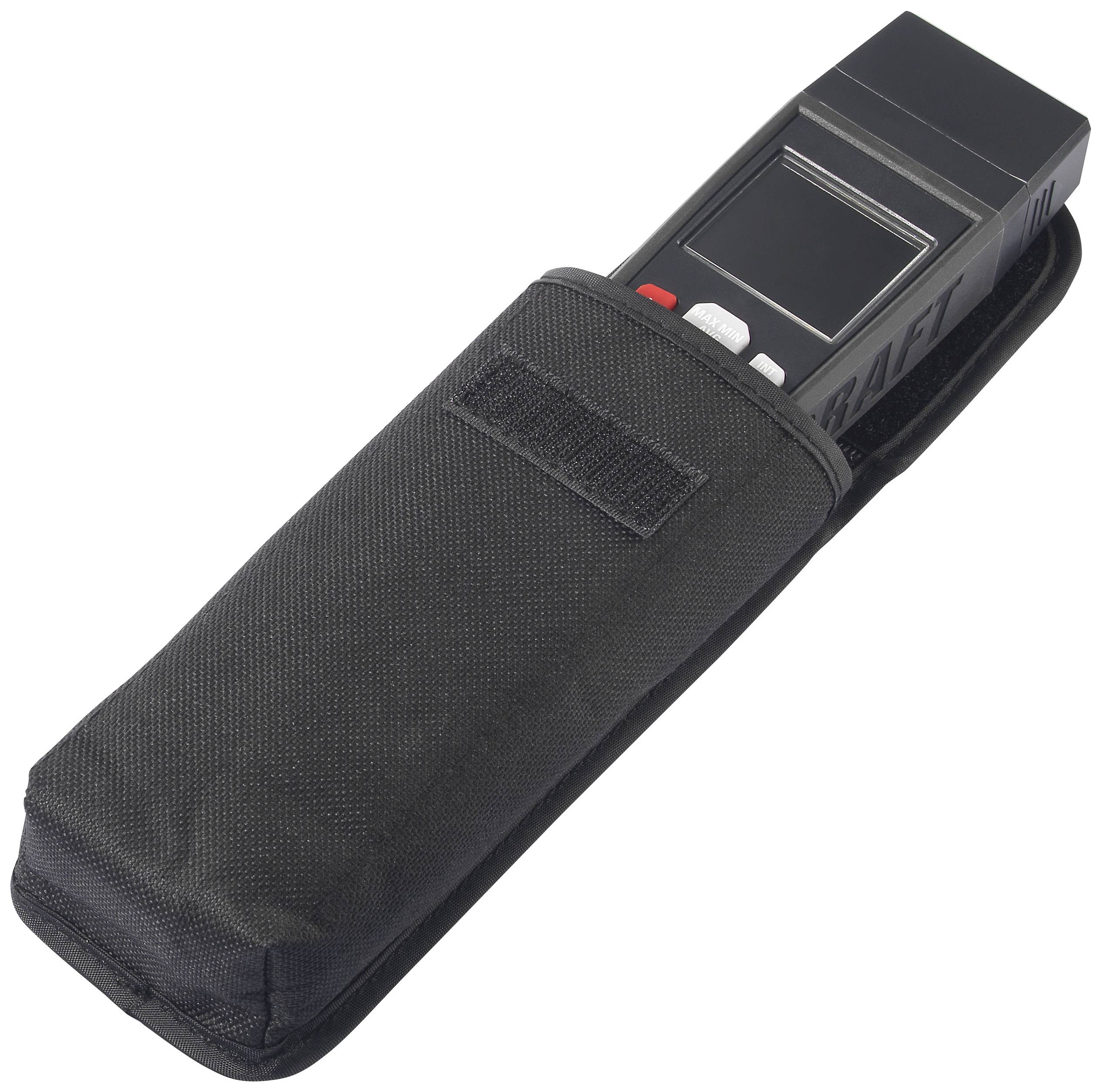 Ein digitales Messgerät in einer schwarzen Schutztasche. Nur das Display und einige Bedienknöpfe sind sichtbar.