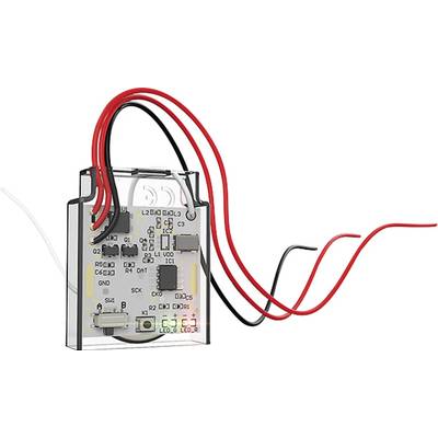 Eine elektronische Steuereinheit mit roten und schwarzen Kabeln, zeigt Platinelemente und Schaltchips, genutzt für elektronische Schaltungen.