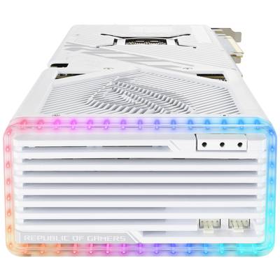 Weiße Gaming-Grafikkarte mit RGB-Beleuchtung, Markenlogo und Anschlüssen sichtbar auf einer Seite.
