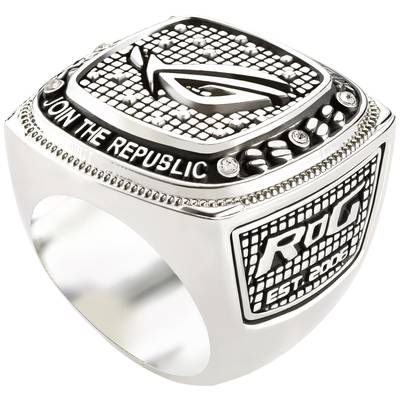 Silberring mit 'Join the Republic' Gravur und RoG-Logo, etabliert 2006. Luxuriöses Design mit Diamanten um das Logo.