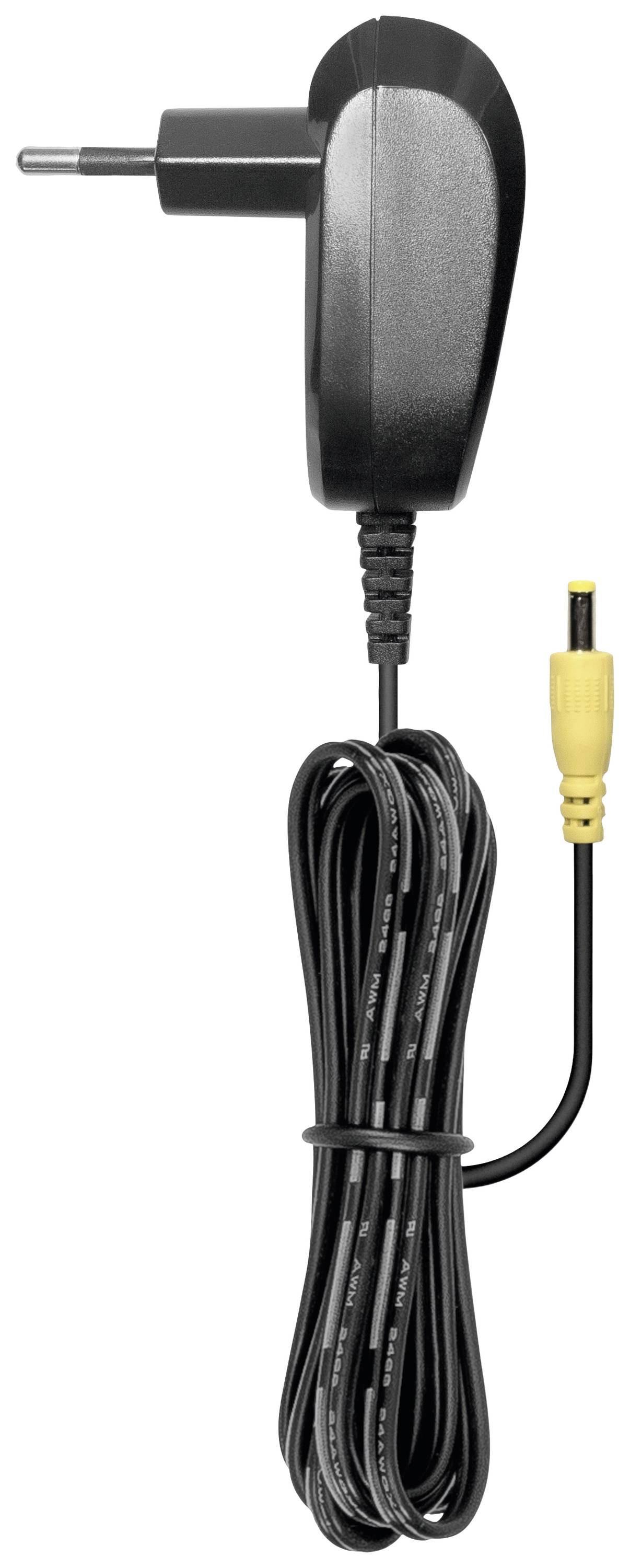 Ein schwarzes Steckernetzteil mit gelbem Stecker, verbunden mit einem langen, schwarzen Kabel. Entworfen für elektronische Geräte.