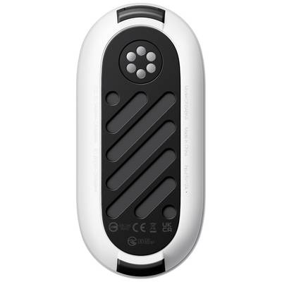 Die Unterseite einer Computermaus mit schwarzen Gummiflächen und Beschriftungen. CE- und UKCA-Kennzeichnungen sind sichtbar.