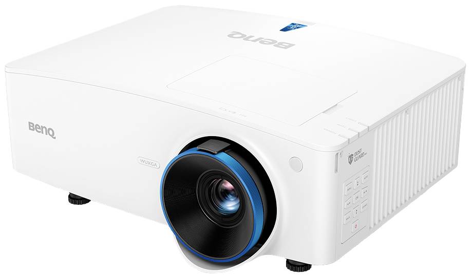 Ein weißer Projektor der Marke BenQ, seitlich dargestellt, mit einem blauen Ring um die Linse.