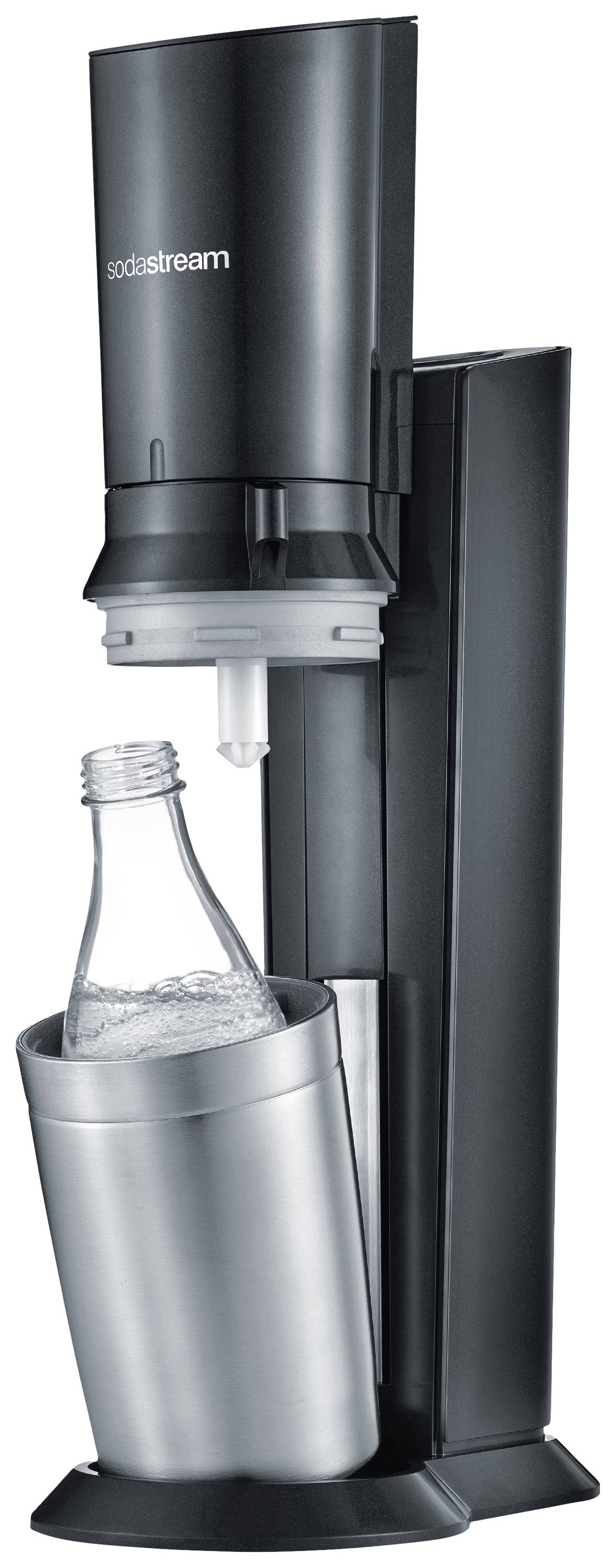 Ein schwarzer SodaStream-Wassersprudler mit einer Glasflasche, die zur Sprudelherstellung eingesetzt wird.