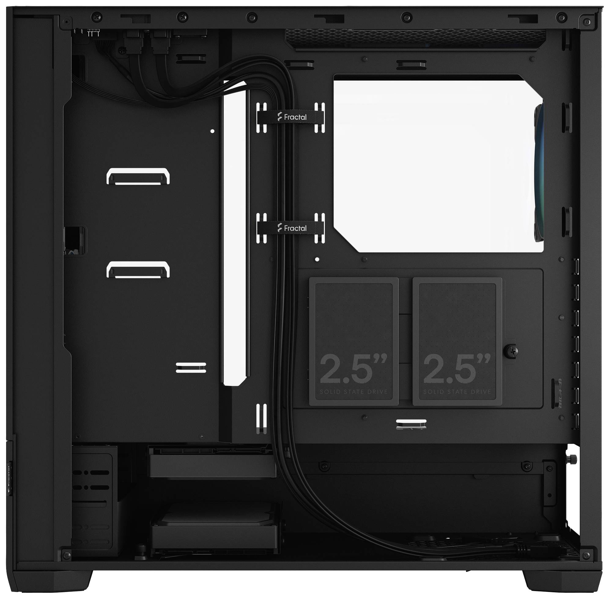 Gehäuse-Innenraum eines Computergehäuses, zeigt Platz für Motherboard, Kabelmanagement und Festplatteneinschübe.