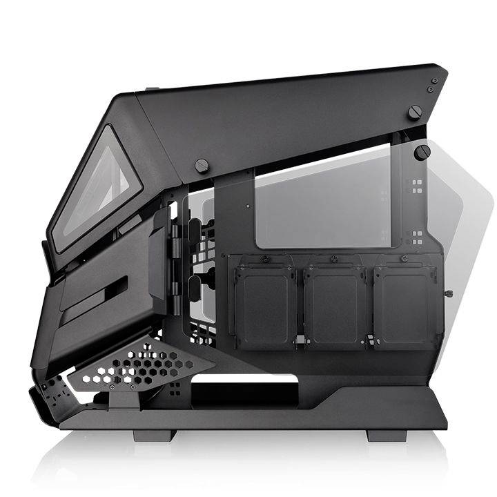 Ein futuristisch gestaltetes Computergehäuse mit einem offenen Design und seitlichen Belüftungsöffnungen; ideal für individuelles PC-Building.