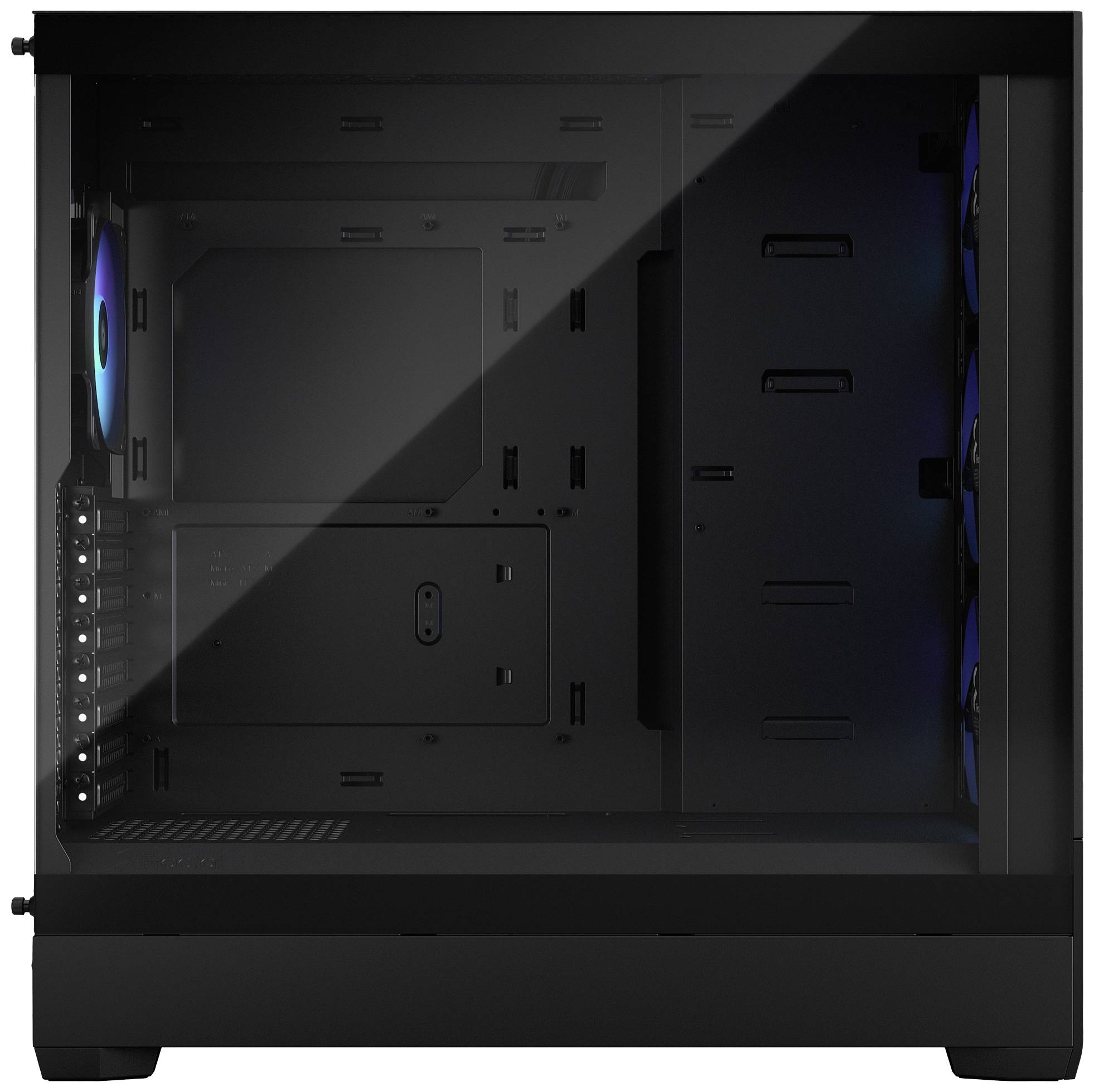 Ein leerer Computer-Tower mit transparentem Seitenteil und blauer Beleuchtung, geeignet für den Einbau von Hardwarekomponenten.