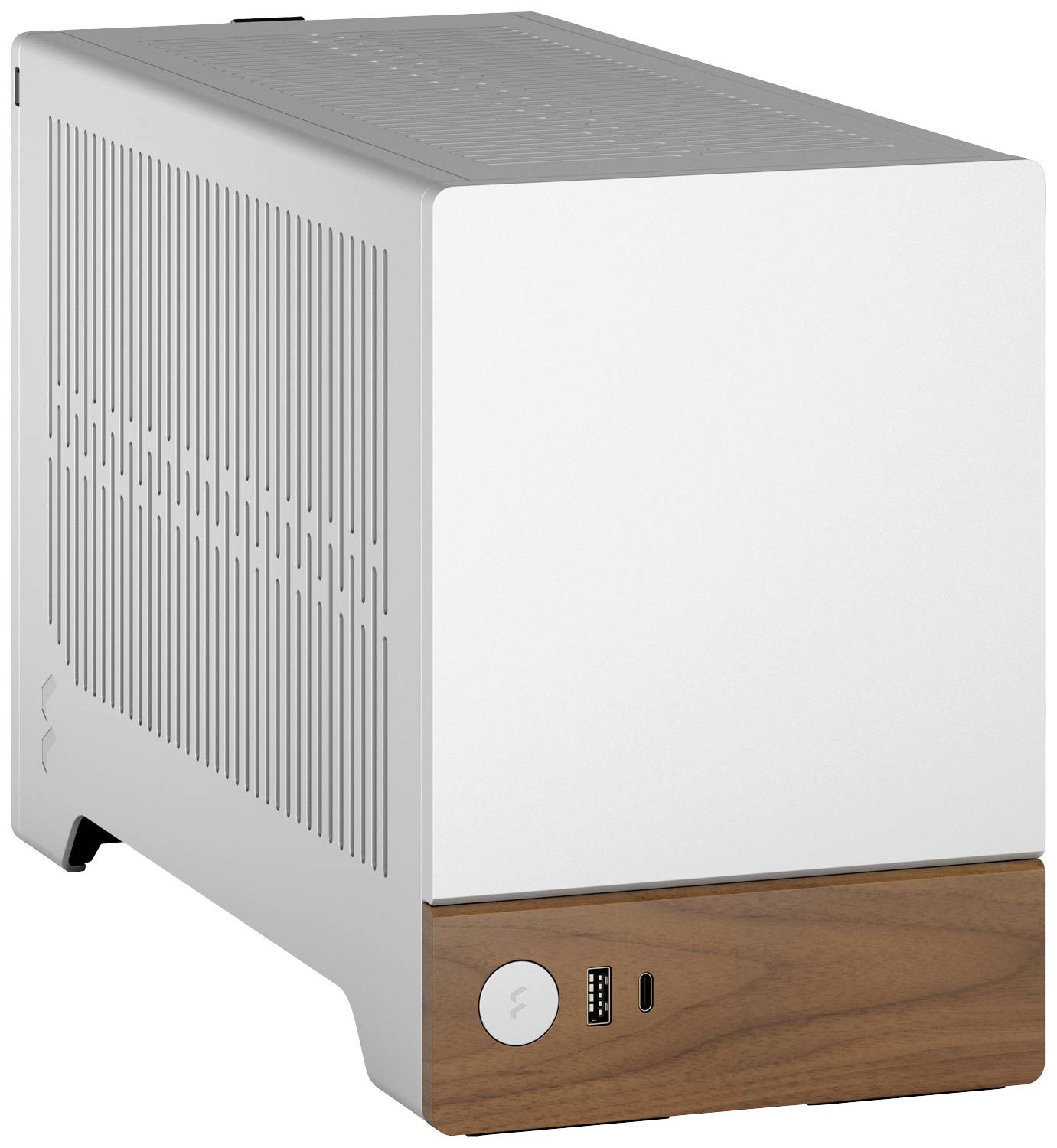 Ein silbernes Computergehäuse mit aus Holz gestaltetem Fuß und seitlichen Belüftungsschlitzen. Enthält USB-Anschluss an der Vorderseite.