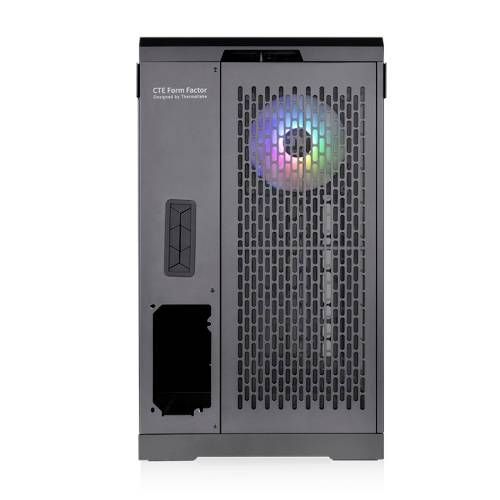 Ein Computergehäuse mit frontseitiger Belüftung und einem beleuchteten Lüfter an der Oberseite. Designed von Thermaltake.