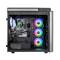 Ein offener PC zeigt das Innenleben: drei bunte Lüfter, ein Motherboard und eine Grafikkarte. Farbig beleuchtet für Kühlung.