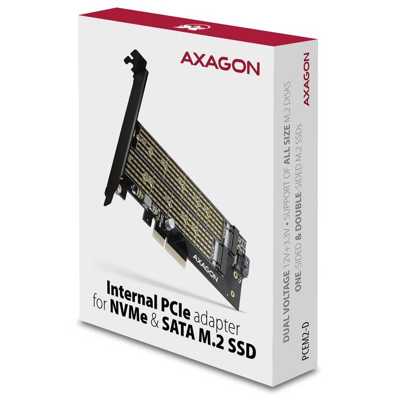 Eine Verpackung von Axagon mit einem internen PCIe-Adapter für NVMe- und SATA M.2 SSDs, abgebildet ist der Adapter.