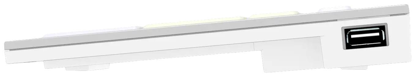 Flache, weiße Tastatur mit seitlichem USB-Anschluss, seitlich betrachtet.