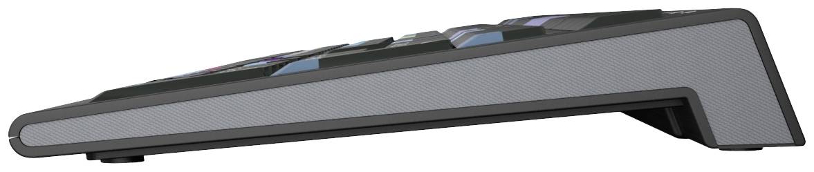 Seitliche Ansicht einer schwarzen Computertastatur mit erhöhter Rückseite und flachen Tasten, geeignet für ergonomisches Tippen.