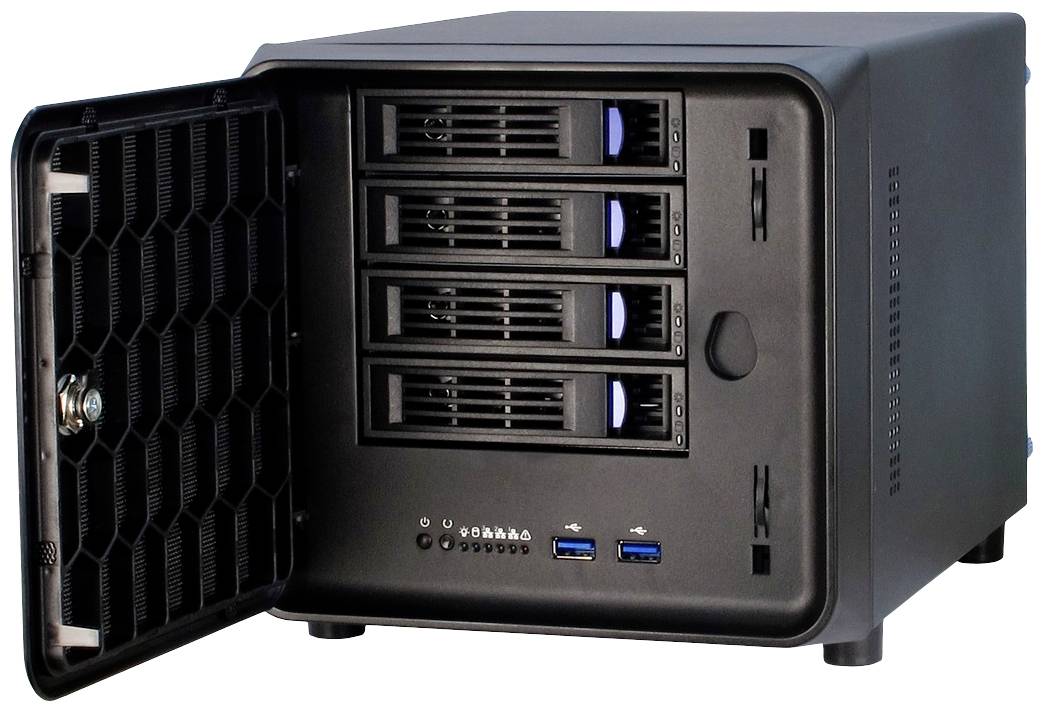 Ein offenes NAS-Gehäuse mit vier Festplattenschächten und Anschlüssen an der Vorderseite zeigt die interne Hardwarestruktur.