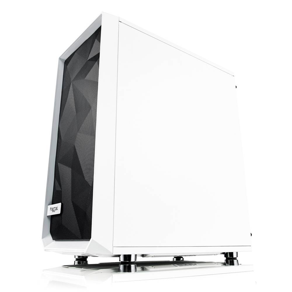 Weiße Computergehäuse mit Mesh-Front und minimalistischen Design, auf glänzender Oberfläche stehend.